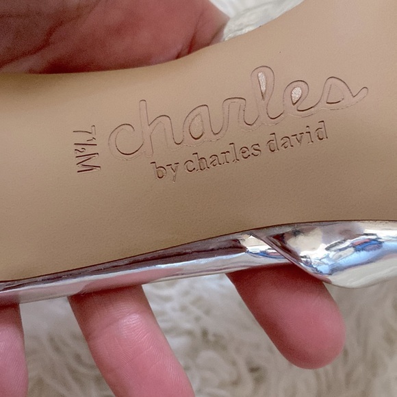 CHARLES BY CHARLES DAVID Poison Ankle Strap Pumps Size 7.5 - Picture 8 of 11